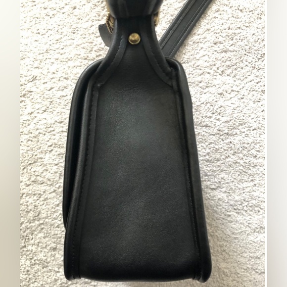 *SOLD* Vintage Coach Black Legacy Small Flap 9965 - Picture 4 of 15